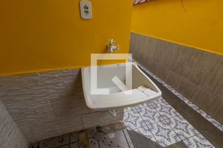 Casa para alugar com 115m², 2 quartos e 2 vagasDetalhe da área de serviço