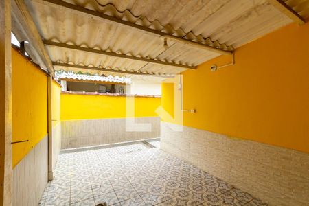 Casa para alugar com 115m², 2 quartos e 2 vagasQuintal