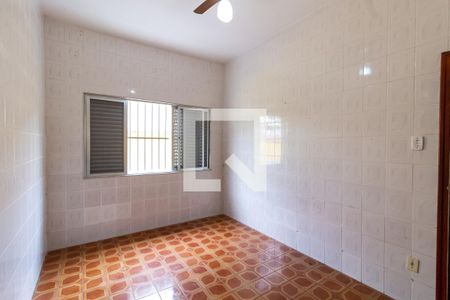 Casa para alugar com 115m², 2 quartos e 2 vagasQuarto 2