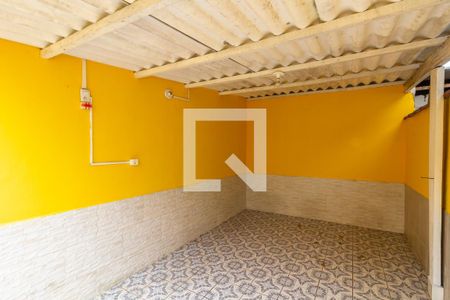 Casa para alugar com 115m², 2 quartos e 2 vagasQuintal