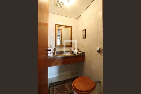 Apartamento à venda com 171m², 4 quartos e 4 vagasDetalhe do lavabo