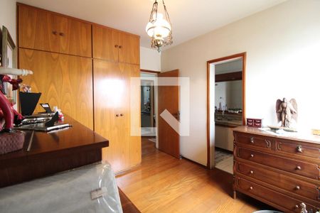 Apartamento à venda com 171m², 4 quartos e 4 vagasSuíte 2