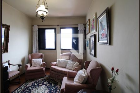 Apartamento à venda com 171m², 4 quartos e 4 vagasQuarto 2