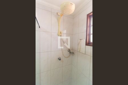 Casa à venda com 298m², 3 quartos e 4 vagasBanheiro 1