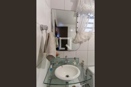 Casa à venda com 298m², 3 quartos e 4 vagasBanheiro 2