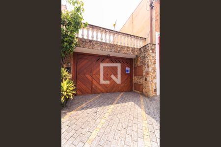 Casa à venda com 298m², 3 quartos e 4 vagasFachada