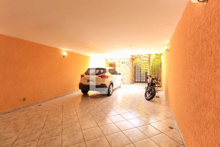 Casa à venda com 298m², 3 quartos e 4 vagasGaragem