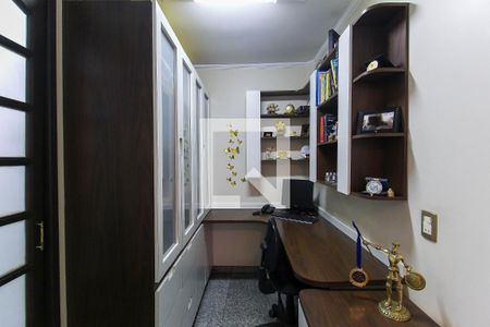 Casa à venda com 298m², 3 quartos e 4 vagasEscritório