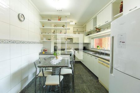 Casa à venda com 298m², 3 quartos e 4 vagasCozinha