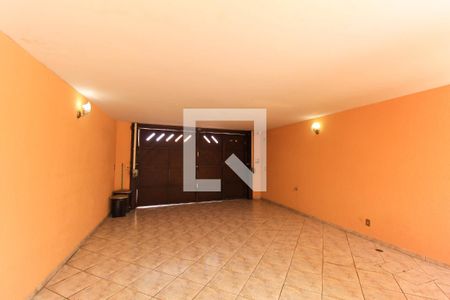 Casa à venda com 298m², 3 quartos e 4 vagasGaragem