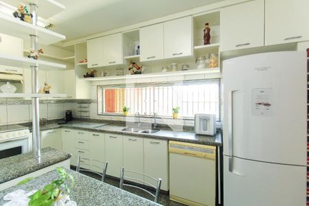 Casa à venda com 298m², 3 quartos e 4 vagasCozinha