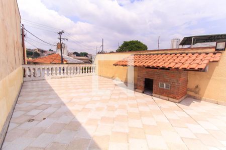 Casa à venda com 298m², 3 quartos e 4 vagasQuintal