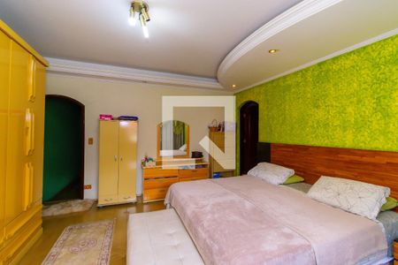 Casa à venda com 268m², 4 quartos e 2 vagasSuíte 3