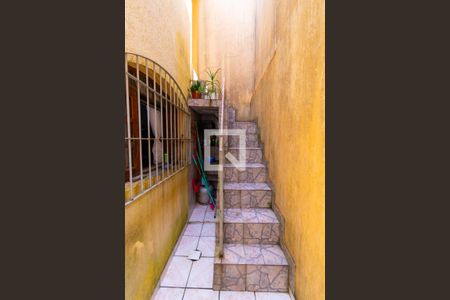 Casa à venda com 268m², 4 quartos e 2 vagasEscada / Depósito