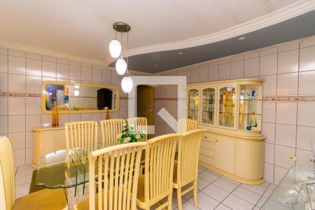 Casa à venda com 268m², 4 quartos e 2 vagasCozinha