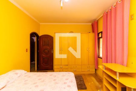 Casa à venda com 268m², 4 quartos e 2 vagasSuíte 2