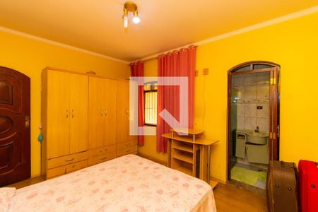 Casa à venda com 268m², 4 quartos e 2 vagasSuíte 2