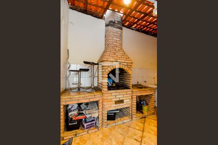 Casa à venda com 90m², 2 quartos e 2 vagasChurrasqueira