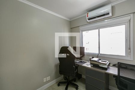 Quarto 1 de apartamento à venda com 3 quartos, 75m² em Jardim Carvalho, Porto Alegre