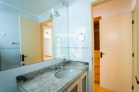 Apartamento à venda com 70m², 2 quartos e 1 vaga Apartamento à venda com 70m², 2 quartos e 1 vagaBanheiro do quarto 1