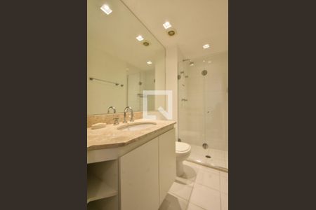 Apartamento à venda com 66m², 1 quarto e 1 vagaBanheiro 02