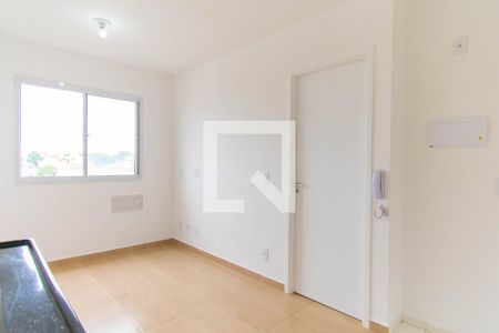 Sala/Cozinha de apartamento para alugar com 1 quarto, 24m² em Cidade Satélite Santa Bárbara, São Paulo