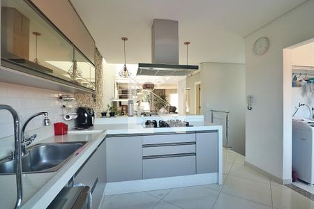 Casa à venda com 258m², 3 quartos e 6 vagasCozinha