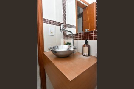 Casa à venda com 250m², 3 quartos e 3 vagasLavabo