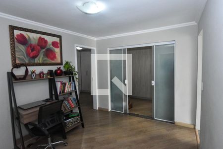 Casa à venda com 250m², 3 quartos e 3 vagasEscritório