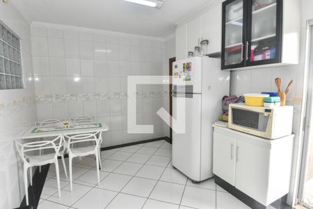 Casa à venda com 250m², 3 quartos e 3 vagasCozinha