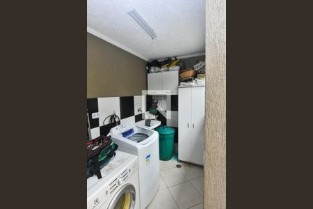 Casa à venda com 250m², 3 quartos e 3 vagasÁrea de Serviço