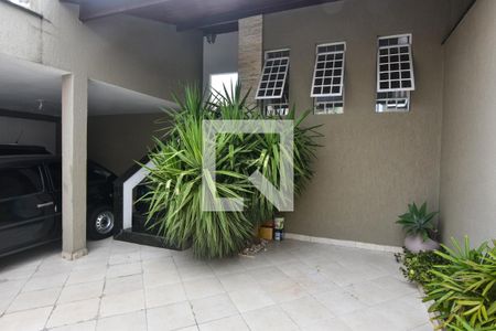 Casa à venda com 250m², 3 quartos e 3 vagasGaragem