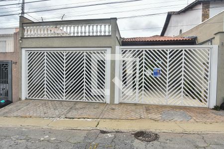 Casa à venda com 250m², 3 quartos e 3 vagasFachada