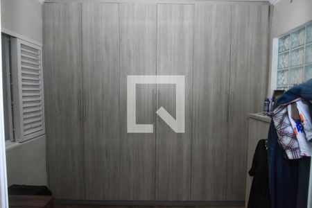 Casa à venda com 250m², 3 quartos e 3 vagasCloset