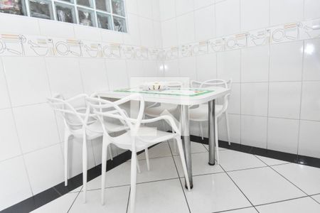 Casa à venda com 250m², 3 quartos e 3 vagasCozinha