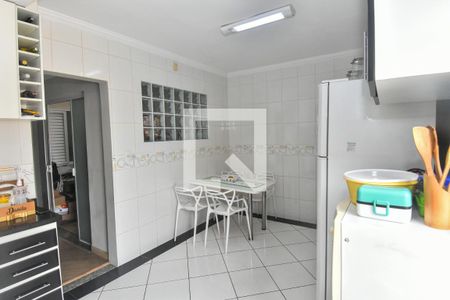 Casa à venda com 250m², 3 quartos e 3 vagasCozinha