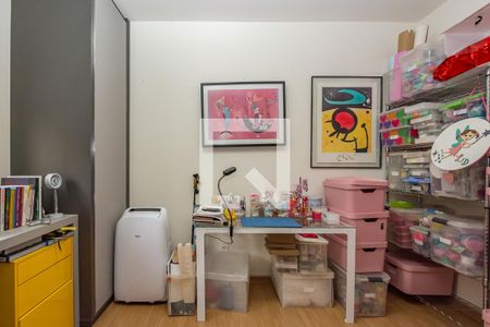 Apartamento à venda com 141m², 4 quartos e 3 vagasQuarto 4