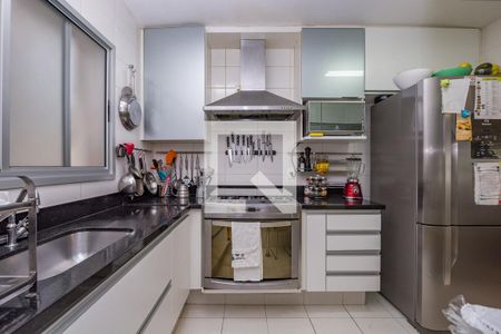 Apartamento à venda com 141m², 4 quartos e 3 vagasCozinha