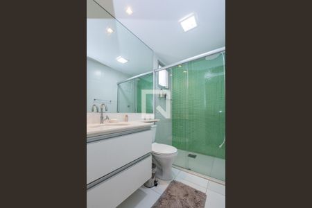 Apartamento à venda com 141m², 4 quartos e 3 vagasBanheiro da Suíte 3