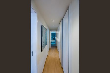 Apartamento à venda com 141m², 4 quartos e 3 vagasCorredor