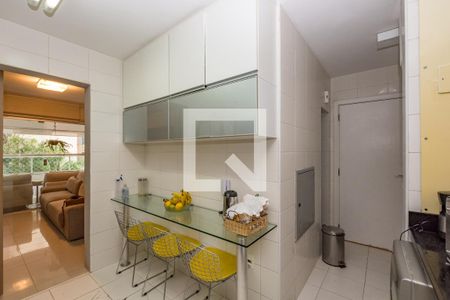 Apartamento à venda com 141m², 4 quartos e 3 vagasCozinha