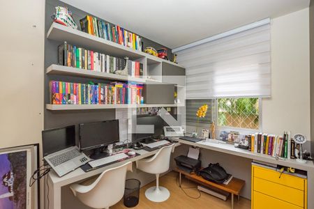 Apartamento à venda com 141m², 4 quartos e 3 vagasQuarto 4