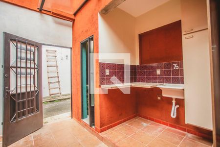 Casa à venda com 114m², 3 quartos e 1 vagaÁrea de Serviço