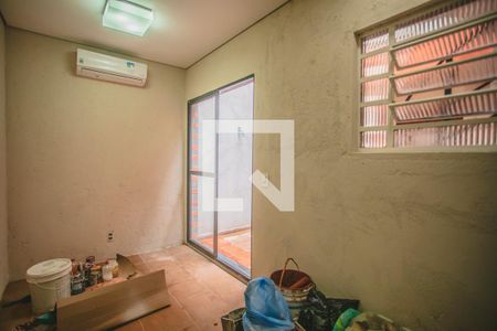 Casa à venda com 114m², 3 quartos e 1 vagaQuarto de Serviço