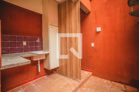 Casa à venda com 114m², 3 quartos e 1 vagaÁrea de Serviço