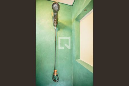 Casa à venda com 114m², 3 quartos e 1 vagaBanheiro de Serviço - Chuveiro