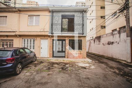 Casa à venda com 114m², 3 quartos e 1 vagaFachada