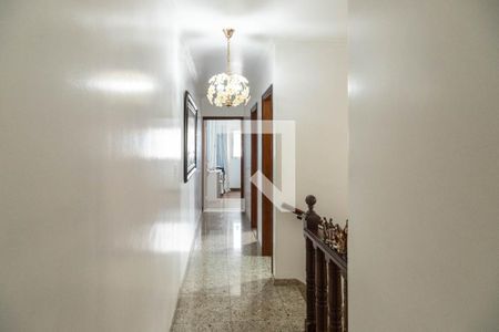 Casa à venda com 125m², 3 quartos e 2 vagasCorredor