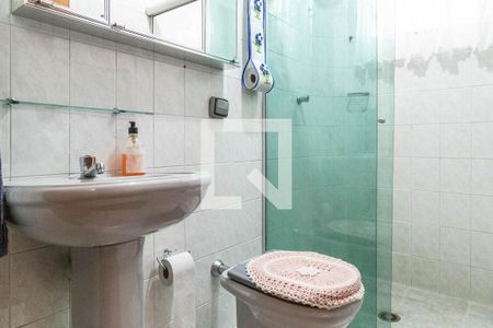 Banheiro de casa à venda com 3 quartos, 125m² em Vila Costa Melo, São Paulo