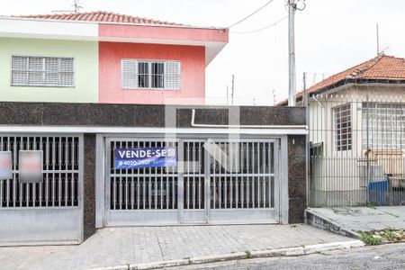 Casa à venda com 125m², 3 quartos e 2 vagasFachada